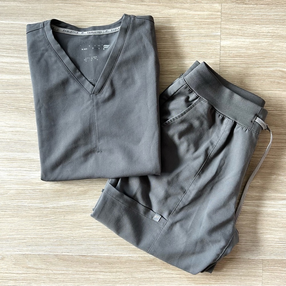 Fabletics Grey Jogger Scrub Set